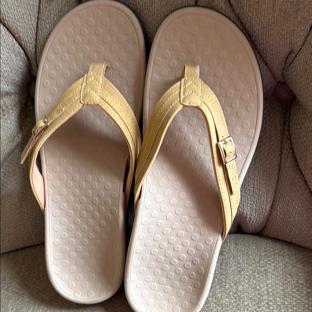 Vionic Women's Sandals - Yellow and Beige